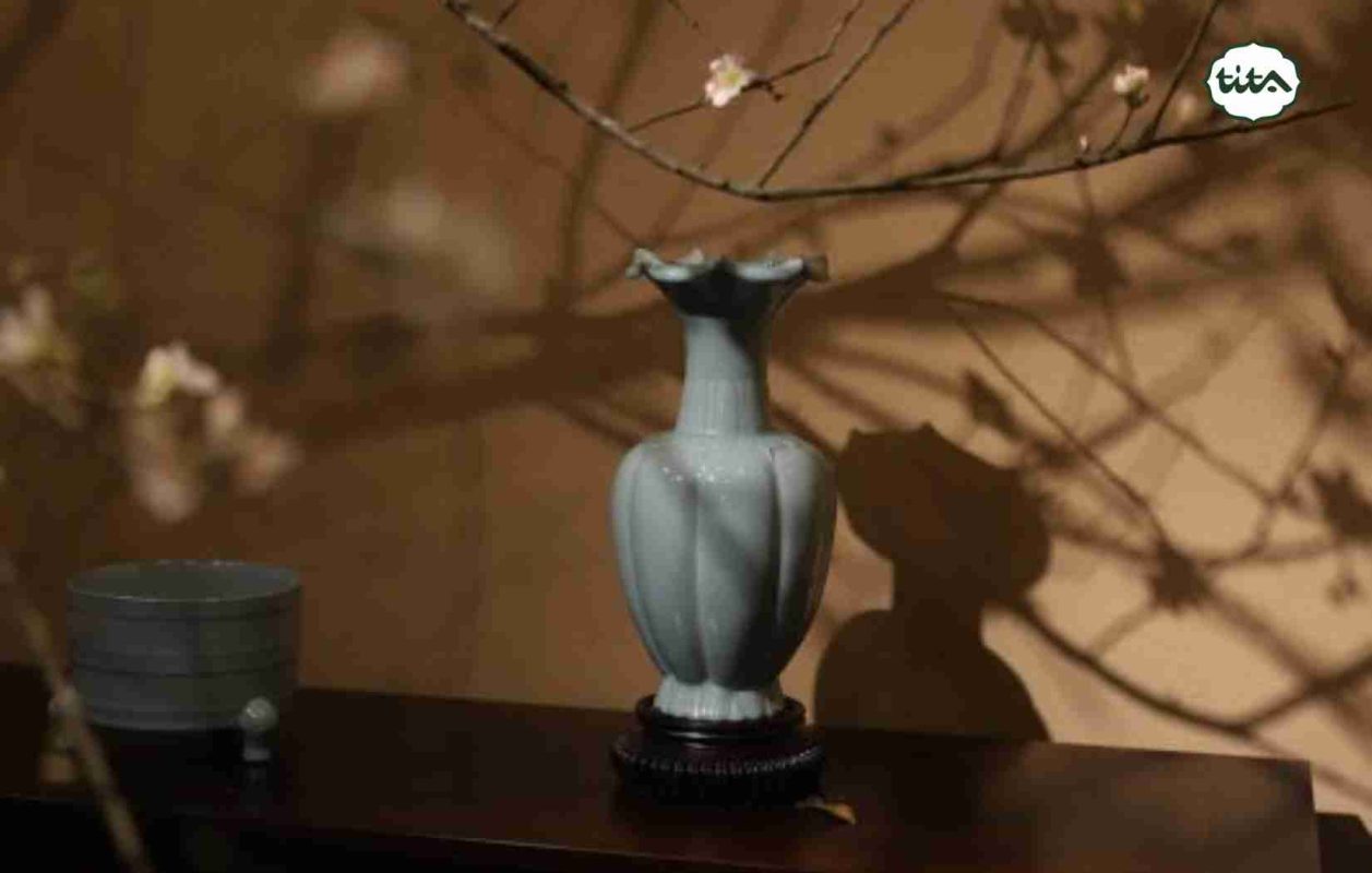 Thiên phong bích ba thúy sắc lai”